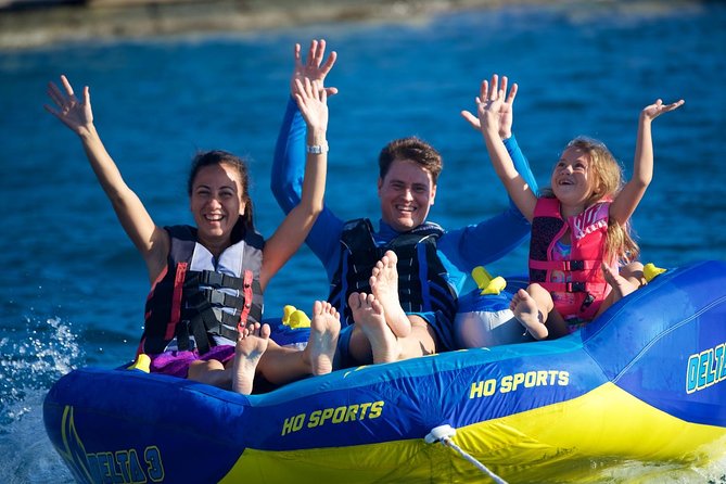 Toa Boat Bora Bora Private Lagoon tour with Lunch On Majestic Pontoon Boat - Snorkeling with sharks and rays