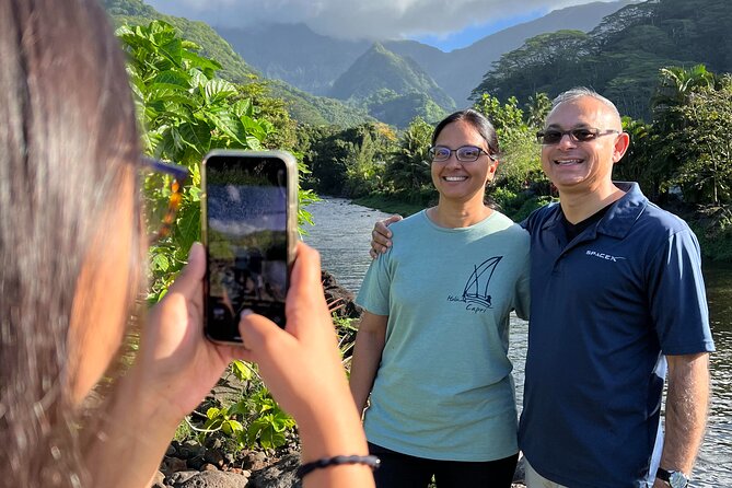 Unique Tahiti Tour - personalised, small group east coast tour - Starting in Papeete with politics and market life