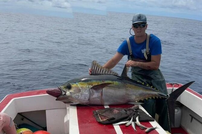 Wholesale Fishing in Poti Marara at Tahiti Teahupoo Peninsula - What the outing feels like in practice